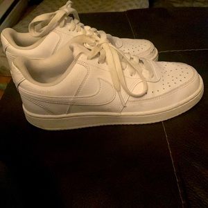 Nike Air-force Sneaker’s